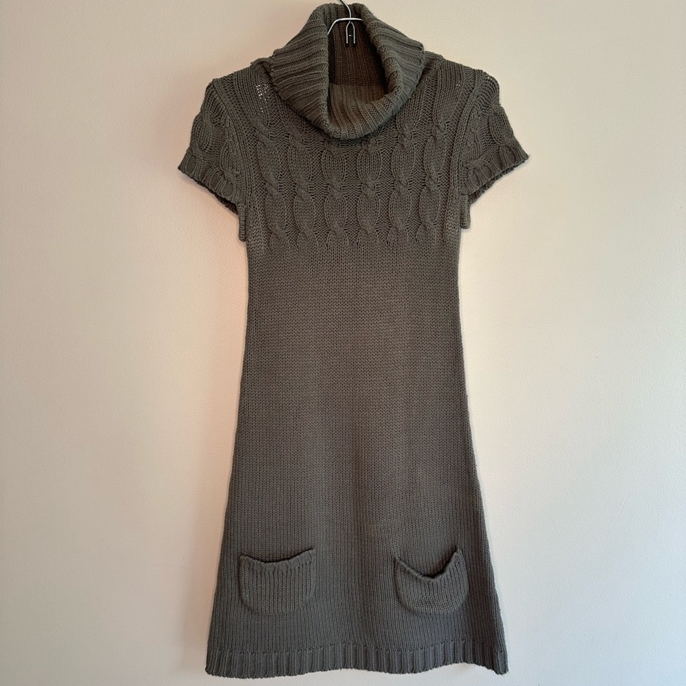 Gray short sleeved sweater dress with turtleneck